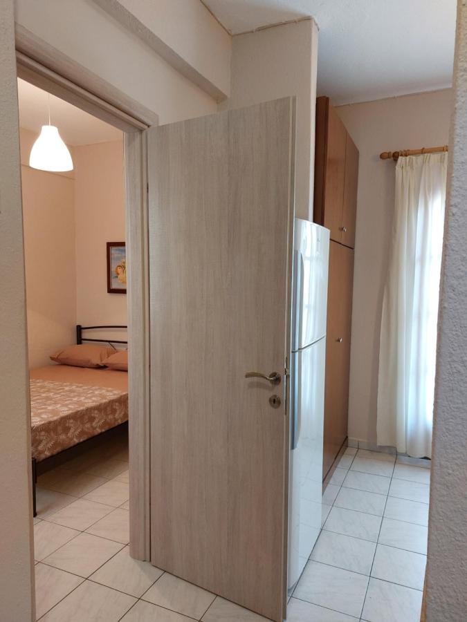Athina Vourvourou Apartments Екстер'єр фото