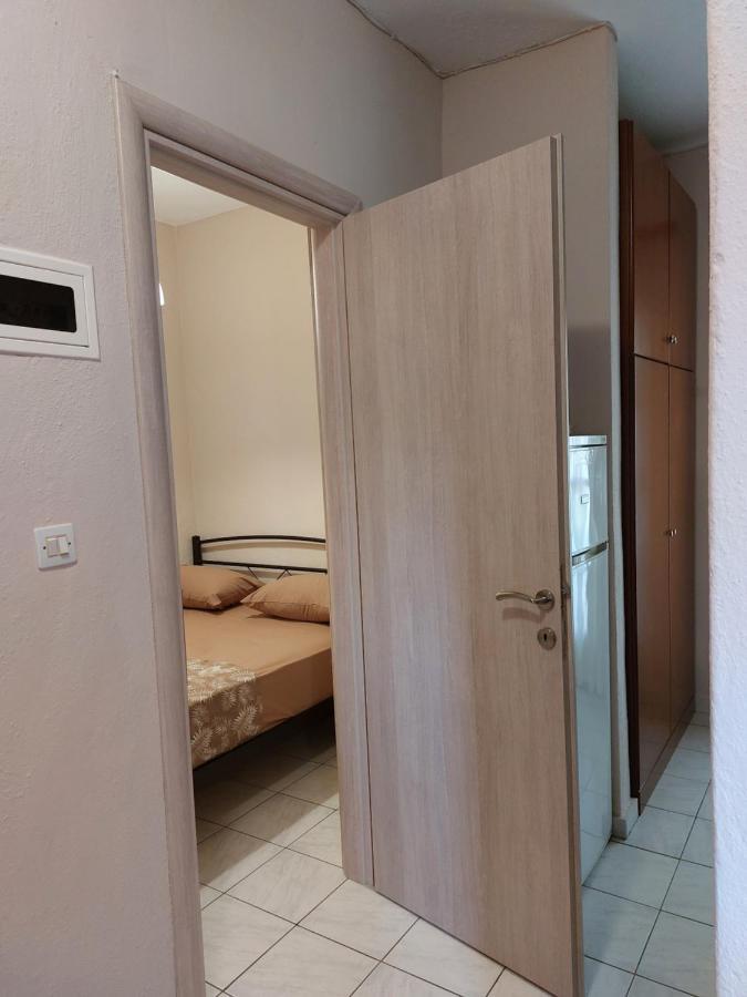 Athina Vourvourou Apartments Екстер'єр фото