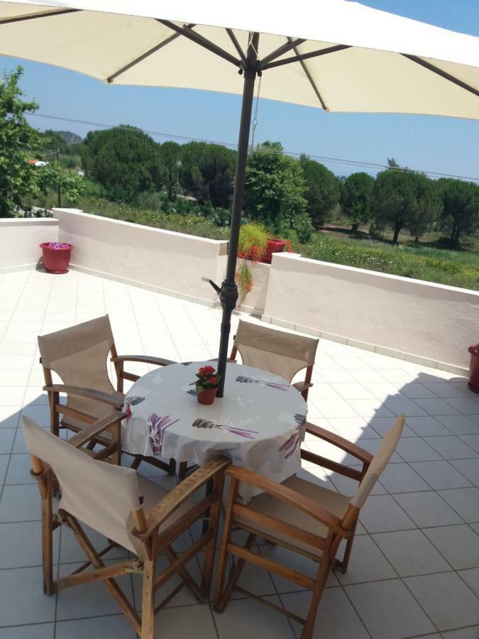Athina Vourvourou Apartments Екстер'єр фото